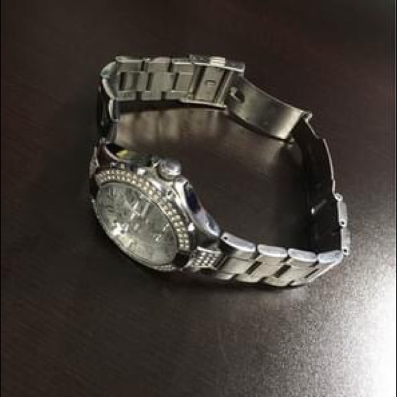 Watch - Picture 3 of 3